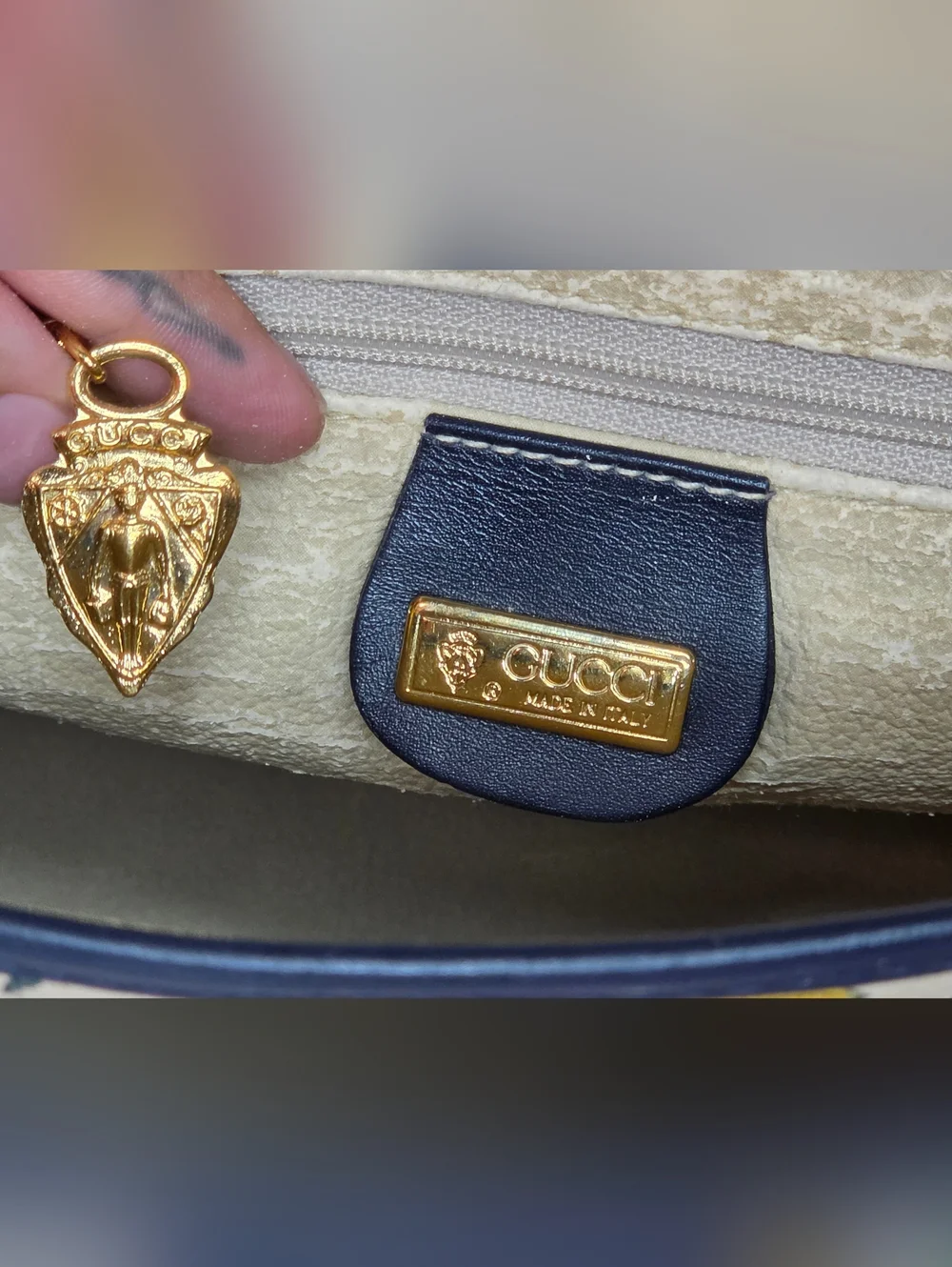 RARE Vintage Gucci Flora Canvas Summer Crossbody Bag | Perfect Summer Bag ✨️🩷🦋